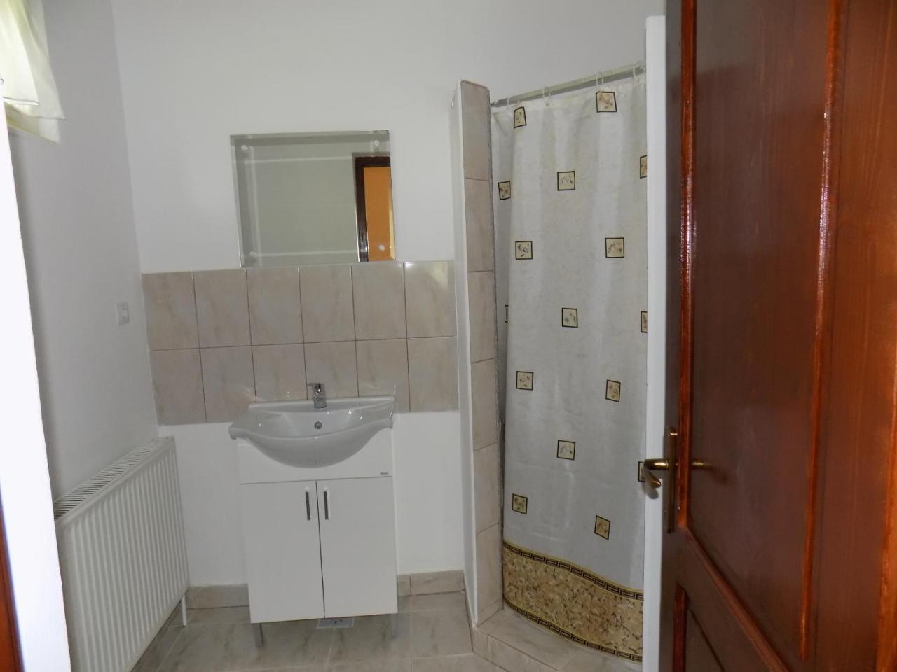 Casa De Vacanta Zsenik Vendeghaz Sovata Exteriör bild